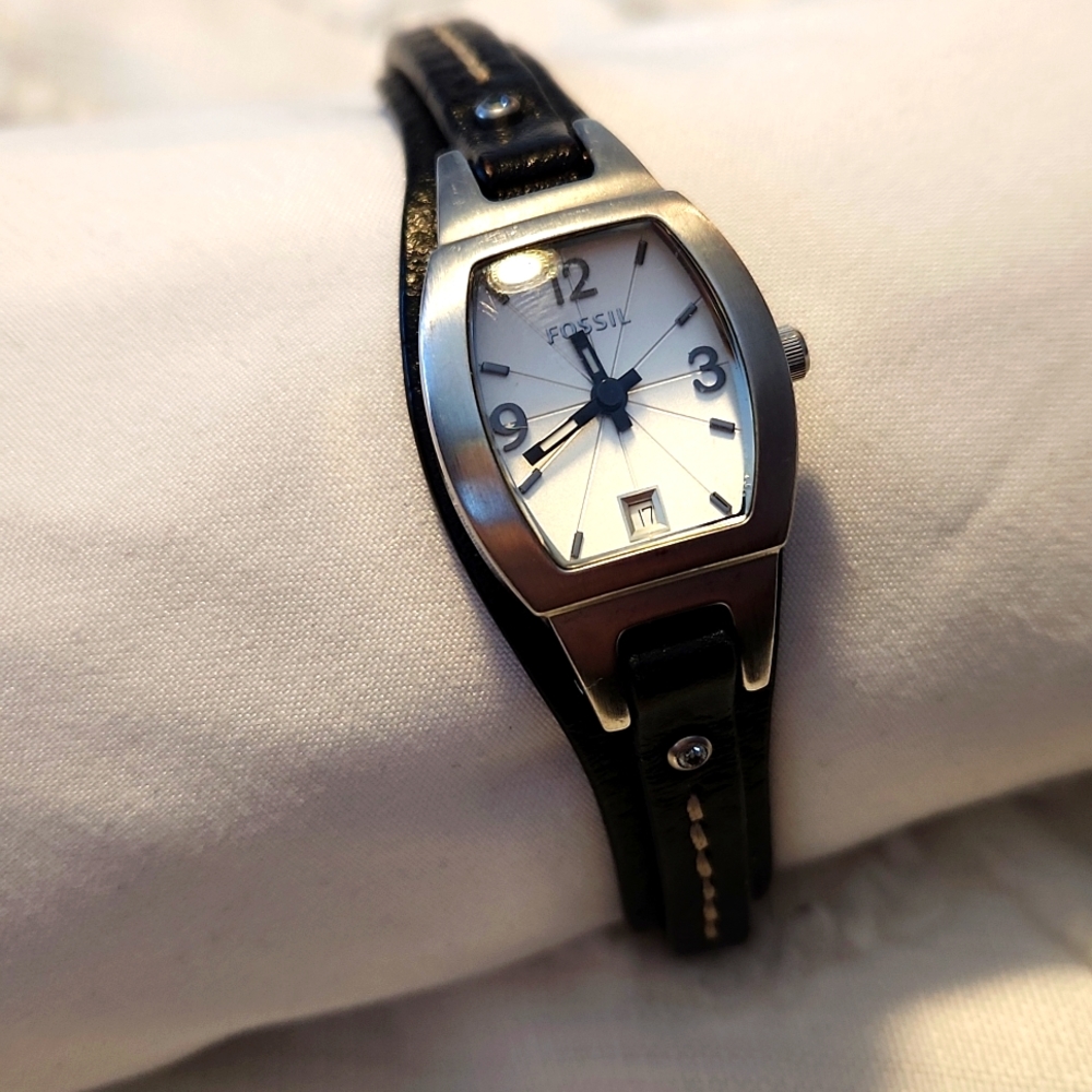 Fossil small black leather watch
